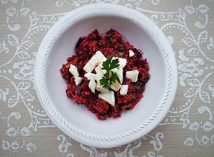Céklás quinoa saláta recept fotója