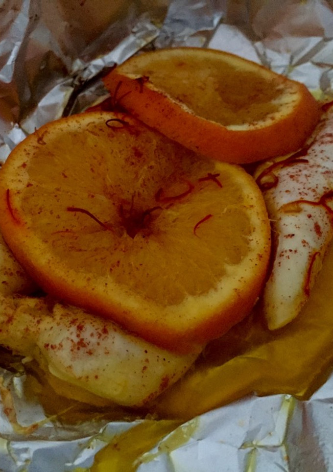 Una foto de Solomillo de pollo con naranja al papillote