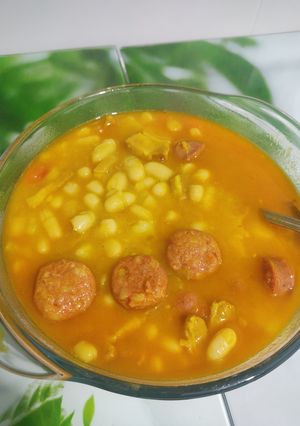 Foto principal de Potaje de habichuelas o alubias blancas en Monsieur Cuisine plus