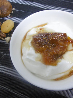 A picture of Yogurt dessert with a delicious topping.