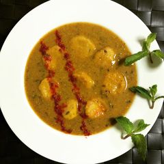 A picture of Minty Kadhi Pakora.