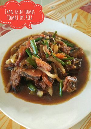 Foto resep Ikan asin tumis tomat