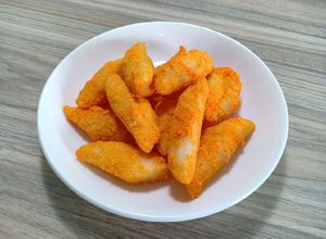 Hình của món Bánh gạo chiên giòn lắc phô mai.