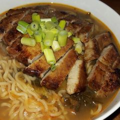 A picture of My super easy honey pork and sirracha ramen soup.