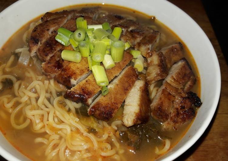 My super easy honey pork and sirracha ramen soup