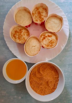A picture of Instant Cupcake Suji Idli / Rava Idli.