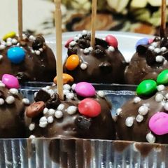 Chocolate Balls A picture of Chocolate Balls.