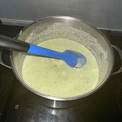 Cream of broccoli soup - easy from leftovers A picture of Cream of broccoli soup - easy from leftovers.