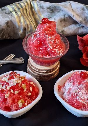 A picture of Watermelon ice gola.