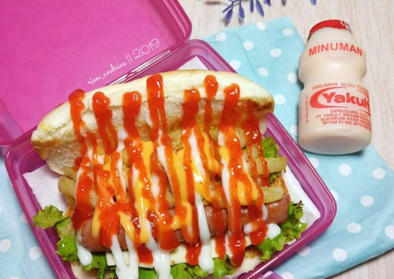Bekal Sekolah Anak (Hotdog and Fried Fries)