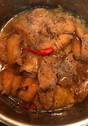 Hình của món Phi lê cá Basa kho thơm.
