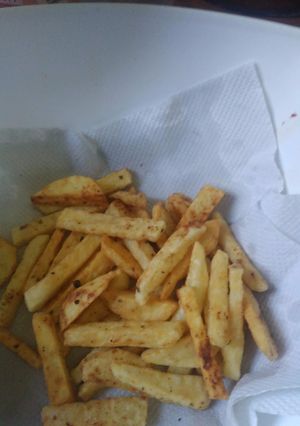Una foto de Papas fritas crocantes y saborizadas