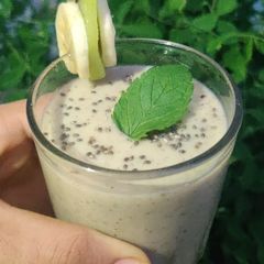 A picture of Kiwi Banana Smoothie.