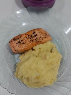 Foto resep Salmon fried mashed potato