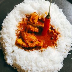 A picture of Chicken gravy.