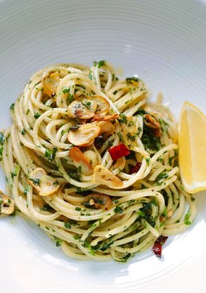 A picture of Spaghetti Aglio e Olio (Olive Oil Garlic Spaghetti).