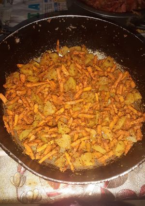 A picture of Haldi Amla Achar.