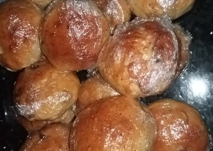 Recipe of Ultimate Cinnamon and honey raisin buns