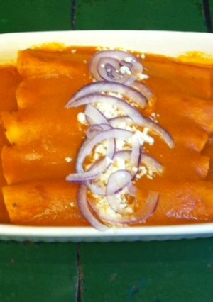Una foto de Enchiladas de mole de cacahuate