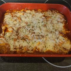 A picture of Chicken cheese ravioli bake.