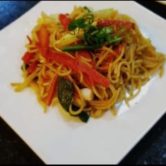 A picture of Spicy chinese noodles.