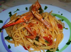 Foto di Linguine con Granchio e Pelati