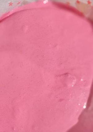 Una foto de Mousse de fresa el sabor de amor receta complementaria