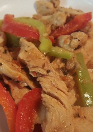 Una foto de Fajitas de pollo fáciles para cenar