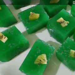 Kiwi Agar agar A picture of Kiwi Agar agar.