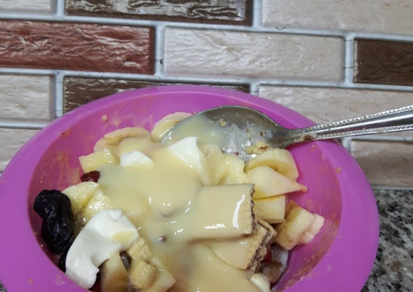 Fruit Salad with Cake and wafer