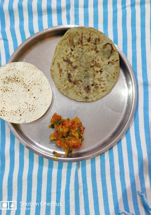 A picture of Green onion sabji.