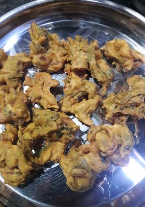 மூலிகை பக்கோடா (mooligai pakoda recipe in tamil) செய்முறை முக்கிய புகைப்படம்