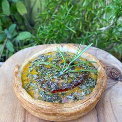 A picture of Vegan Quiche Provençal 🌱🌿💚.