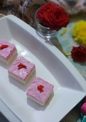 আইসক্রিম সন্দেশ / ভাপা সন্দেশ (ice cream sondesh/ bhaapa sondesh recipe in Bengali) রেসিপির প্রধান ছবি