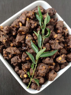 முருங்கைக்கீரை கேழ்வரகு பக்கோடா (Drumstick leaves, ragi pakoda) செய்முறை முக்கிய புகைப்படம்