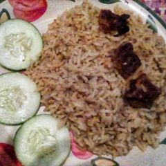 A picture of Onion Curry Rice and Smoked Beef.
