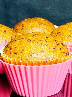 รูปของ เค้กกล้วยหอมสูตรนึ่ง เอาใจคนไม่มีเตาอบ ไม่ใช้เครื่องตีมือ ฟูนุ่มชุ่มฉ่ำข้ามวัน