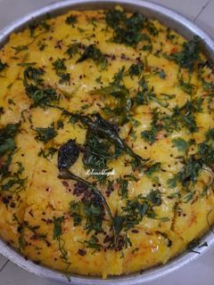 खमण ढोकळा (khaman dhokla recipe in marathi) रेसिपी चे मुख्य फोटो