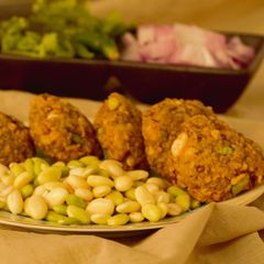 A picture of Avarebele Masala Vada.