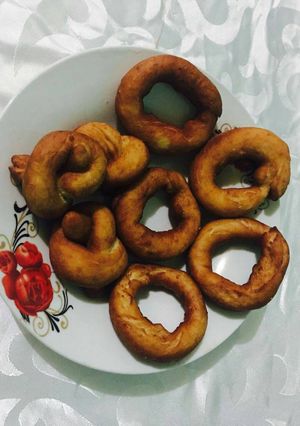 A picture of Home made doughnuts.