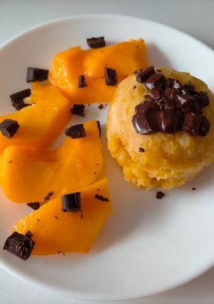 Una foto de Mug cake de melocotón