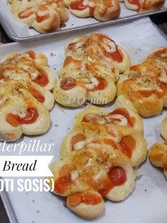 Foto resep Roti Sosis Caterpillar Dengan Overnight Soft Bun Dough