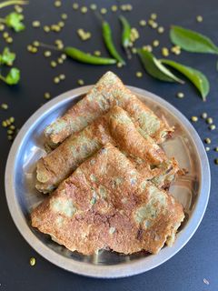 A picture of Moong dal dosa.