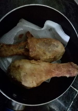 Una foto de Pollo apanado con yogurt y curry