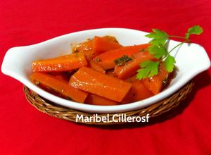 Foto principal de Zanahorias encurtidas caseras