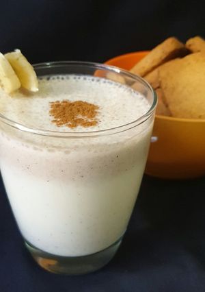 A picture of Vanilla Banana Milk shake.