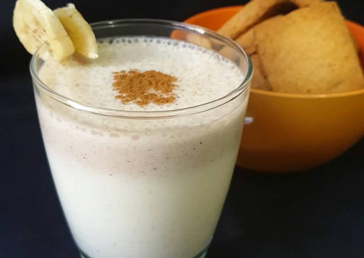 Recipe of Quick Vanilla Banana Milk shake