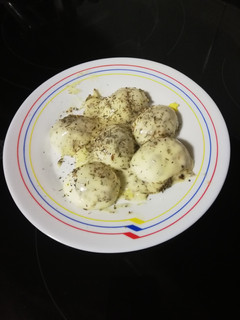 Una foto de Huevos cocidos con especias