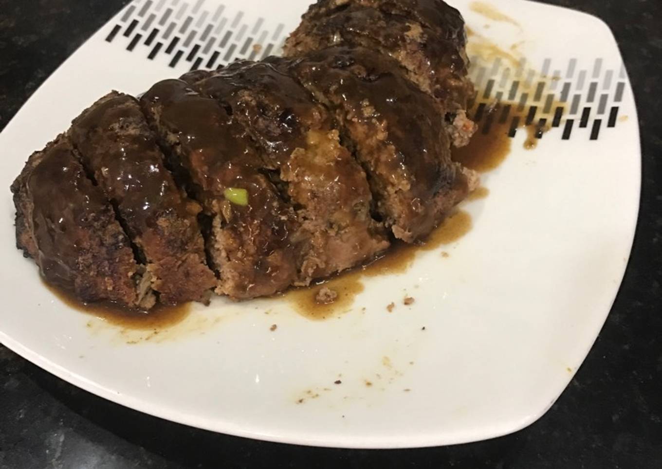 Albondigón de carne con champiñones