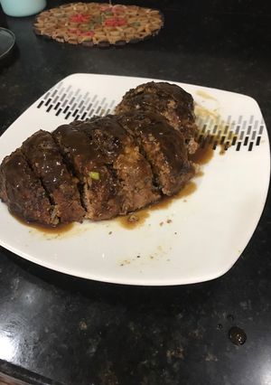 Una foto de Albondigón de carne con champiñones